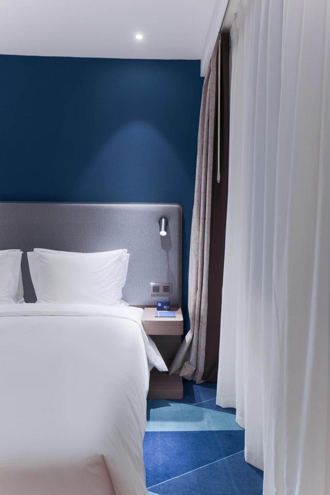 Holiday Inn Express Jiuzhaigou,Only 600 Meters To Jiuzhaigou Park By Ihg Exterior photo