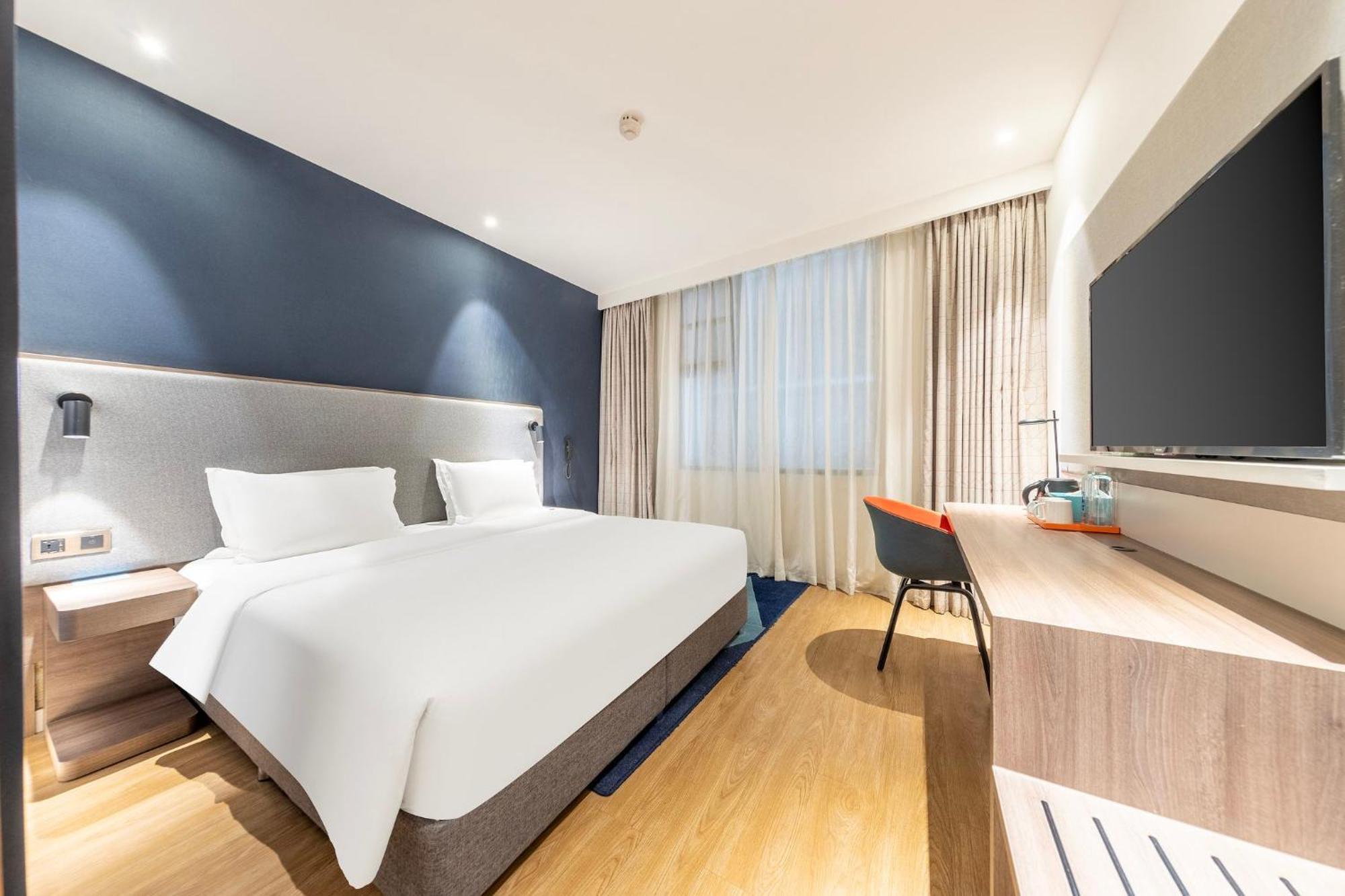 Holiday Inn Express Jiuzhaigou,Only 600 Meters To Jiuzhaigou Park By Ihg Exterior photo