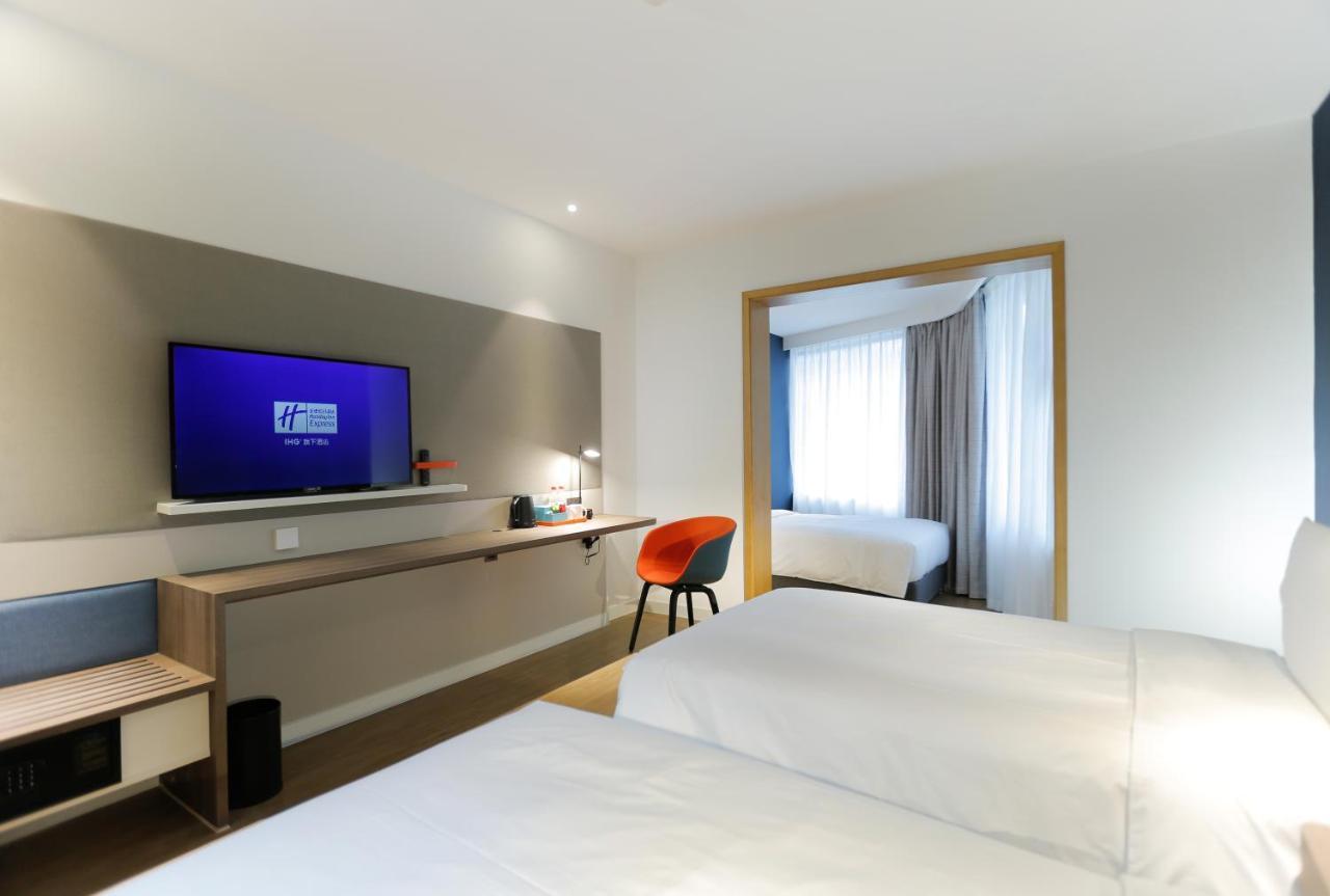 Holiday Inn Express Jiuzhaigou,Only 600 Meters To Jiuzhaigou Park By Ihg Exterior photo